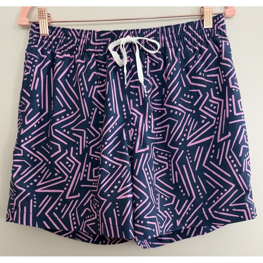 Chubbies The Dark Marzipans Classic 5.5" Swim Trunks Men's Size Large